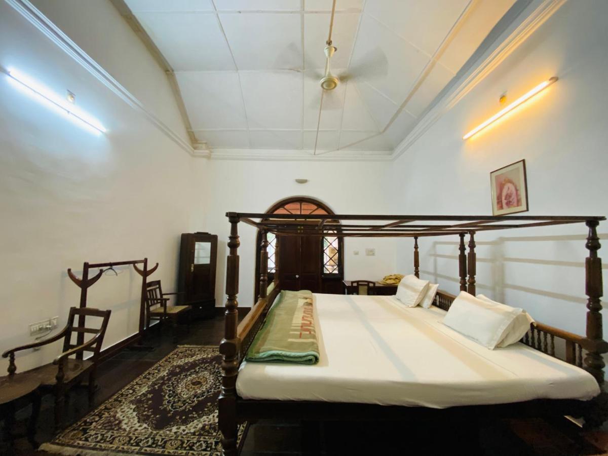 Ballard Bungallow Kochi Buitenkant foto