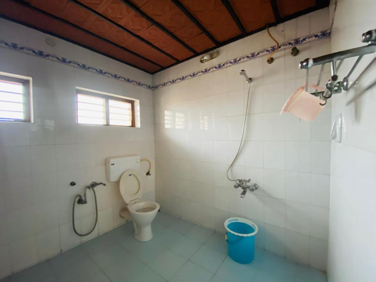 Ballard Bungallow Kochi Buitenkant foto