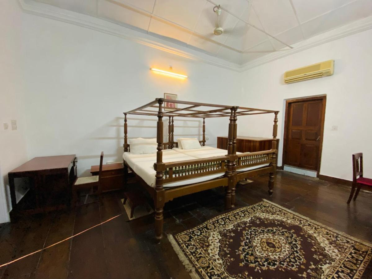 Ballard Bungallow Kochi Buitenkant foto